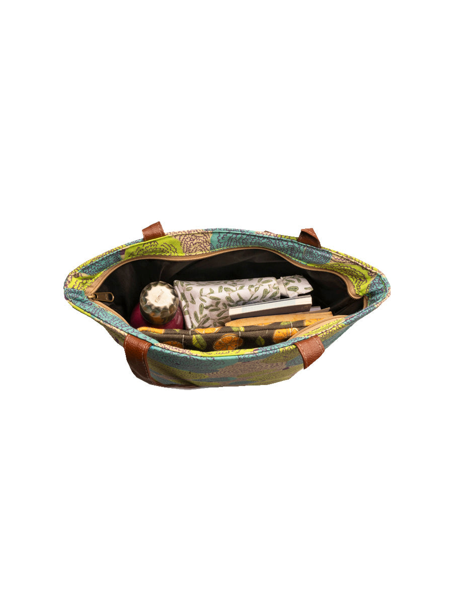 Spiral Tote Bag