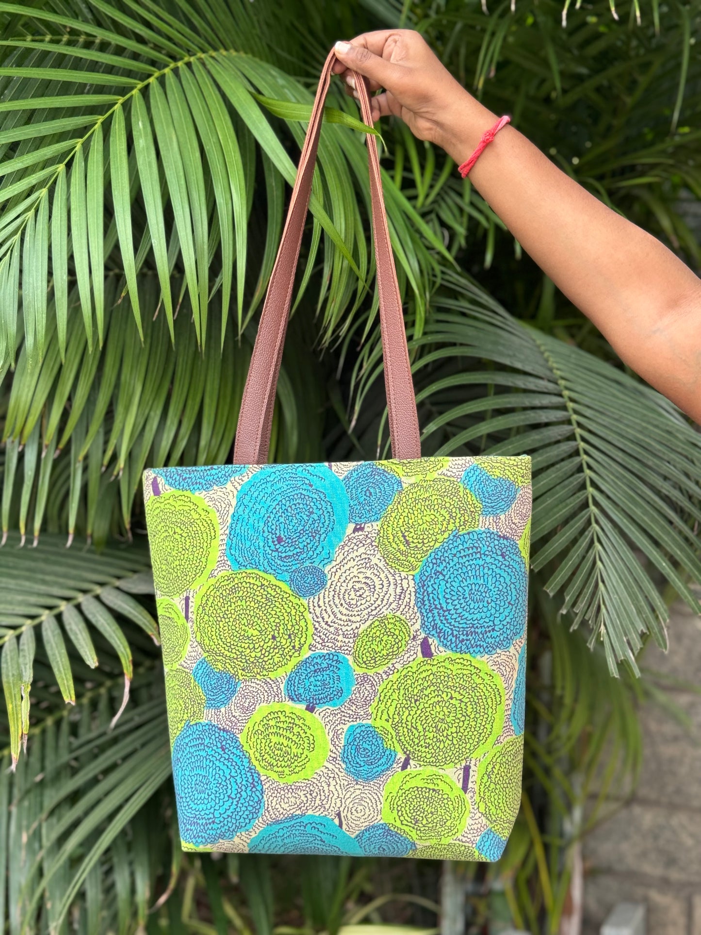 Spiral Tote Bag