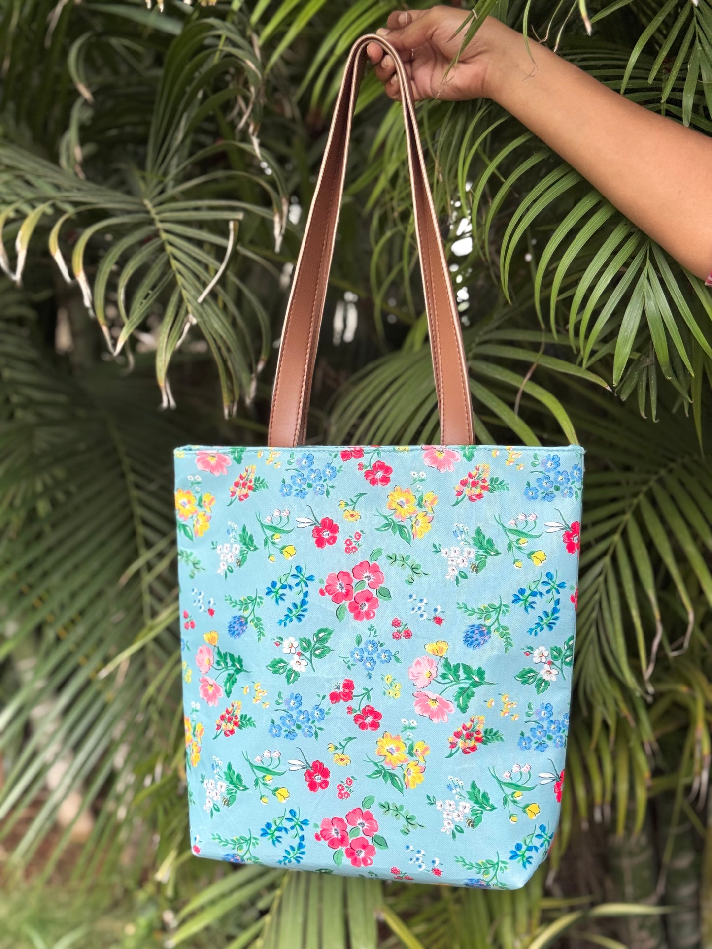 Everyday Tote- Tiny Bloom 2.0
