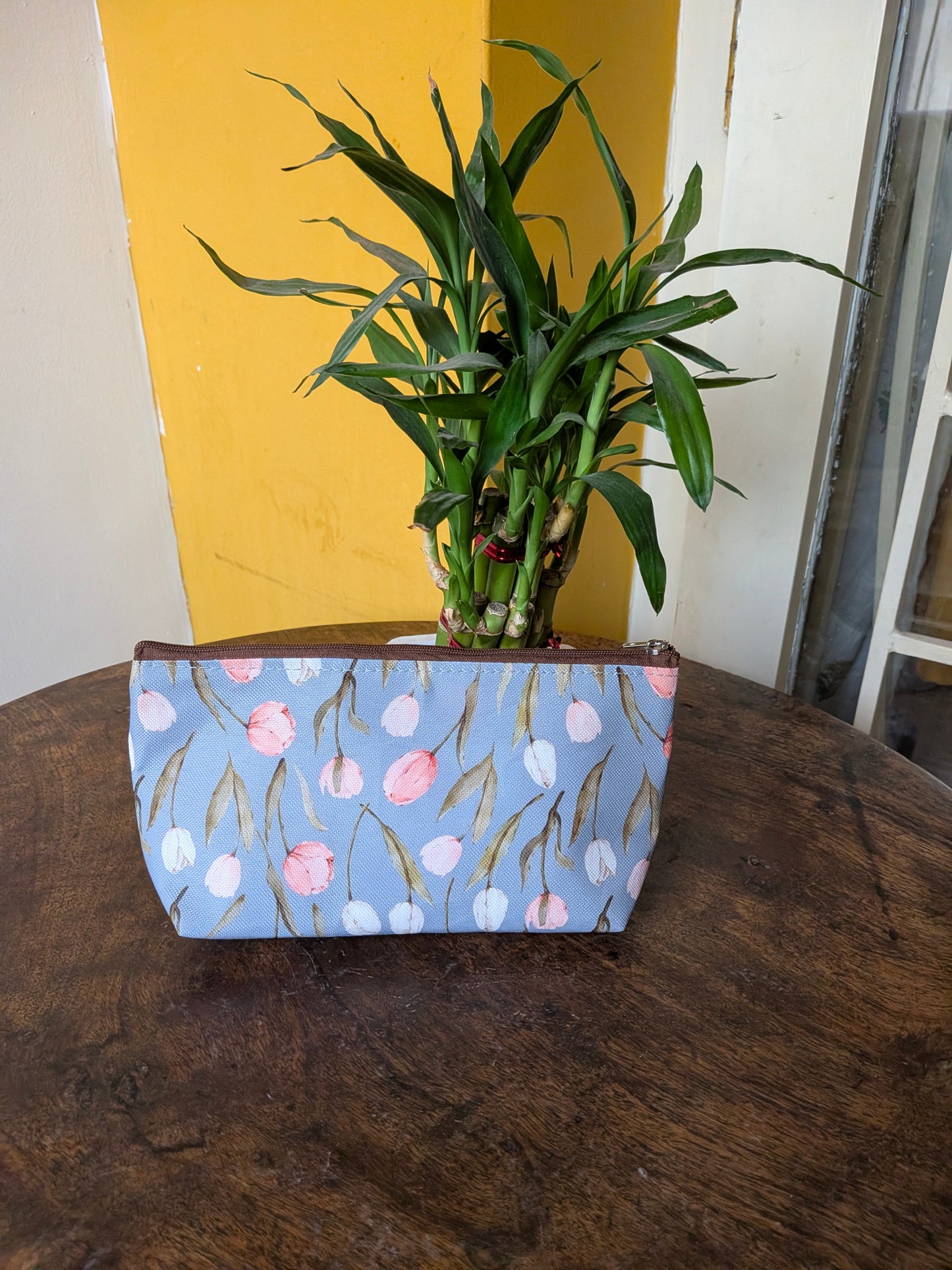 Combo Pouch - Tulip Tale