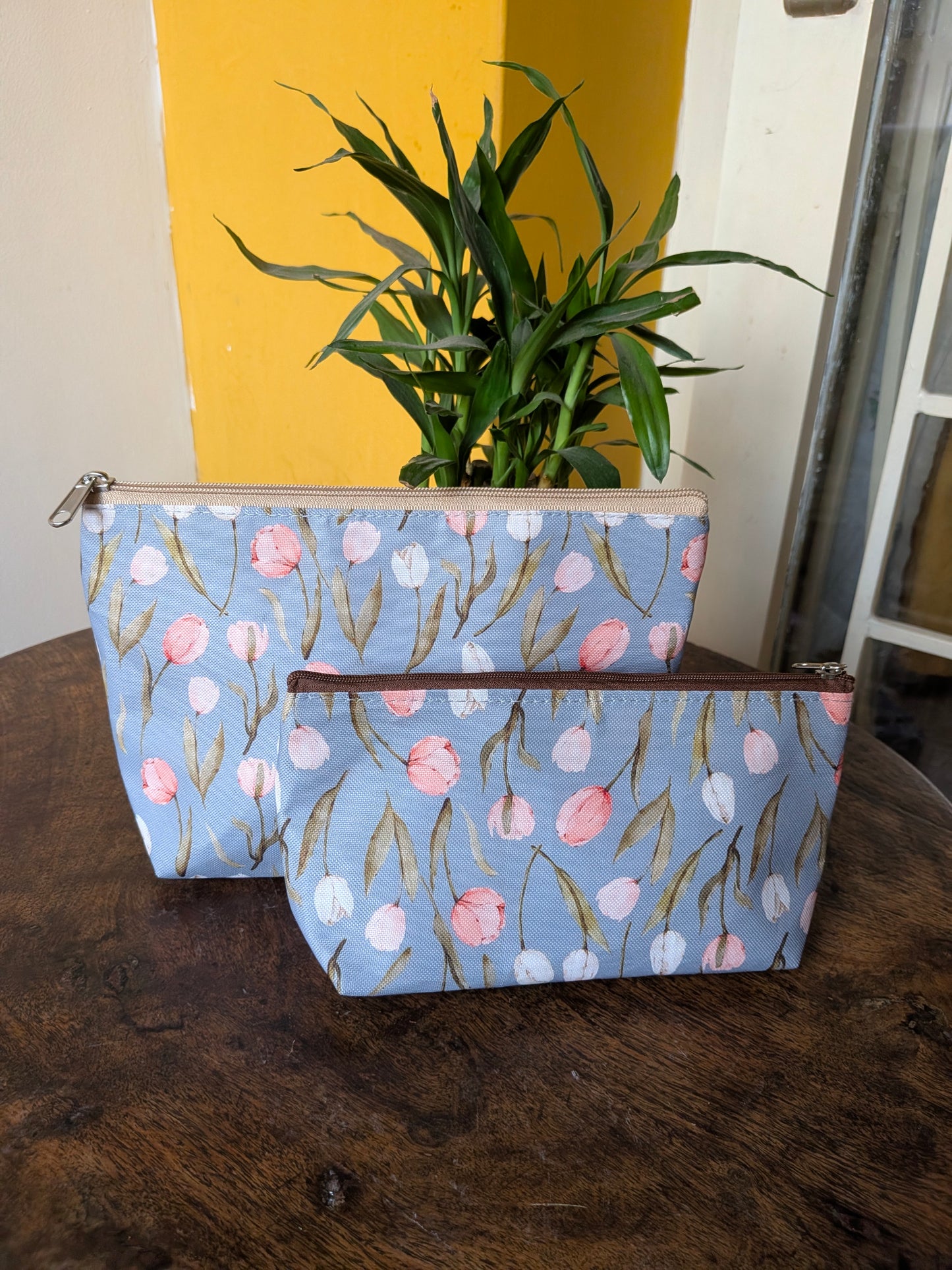 Combo Pouch - Tulip Tale