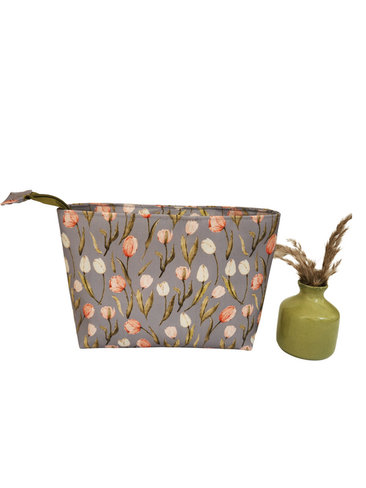 Tulip Tale Lush Pouch